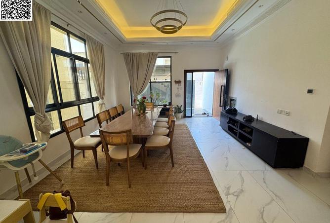 96132239 - Property Image 2