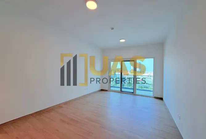 156929102 - Property Image 3