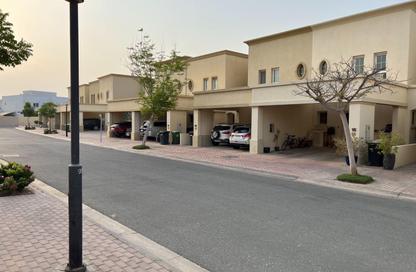 Villa - 2 Bedrooms - 3 Bathrooms for rent in Springs 2 - The Springs - Dubai