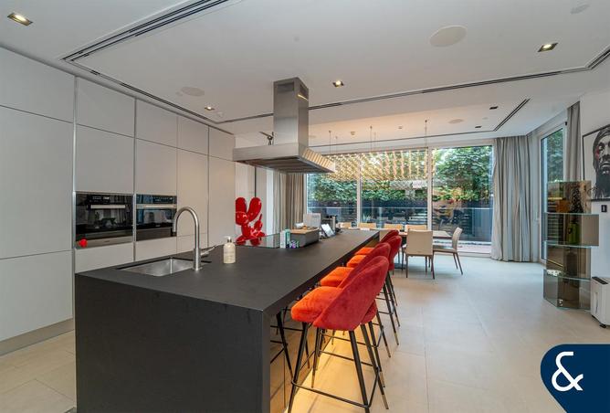 54004068 - Property Image 3