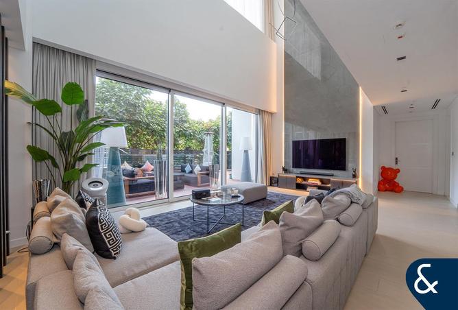 54004068 - Property Main Image