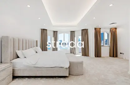 Villa - 5 Bedrooms - 7 Bathrooms for rent in Garden Homes Frond C - Garden Homes - Palm Jumeirah - Dubai