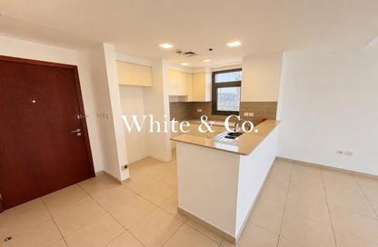 Apartment - 3 Bedrooms - 3 Bathrooms for sale in Zahra Apartments 2B - Zahra Apartments 2 - Zahra Apartments - Town Square - Dubai
