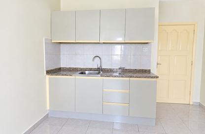 Apartment - Studio - 1 for rent in Al Shamsi 1 Building - Muwaileh Commercial - Sharjah