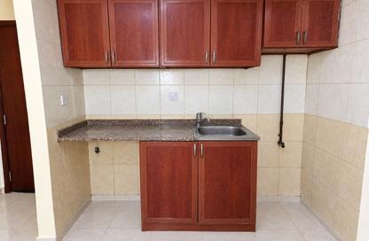 Apartment - Studio - 1 for rent in Al Shamsi 1 Building - Muwaileh Commercial - Sharjah Apartment - Studio - 1 for rent in Al Shamsi 1 Building - Muwaileh Commercial - Sharjah