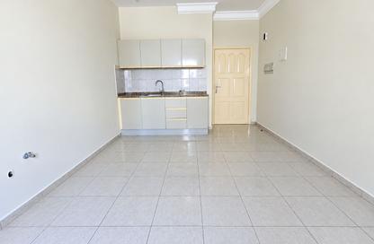 Apartment - Studio - 1 for rent in Al Shamsi 1 Building - Muwaileh Commercial - Sharjah
