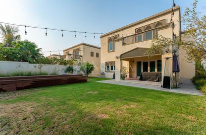 Villa - 3 - 3 for sale in District 7 - Jumeirah Park - Dubai