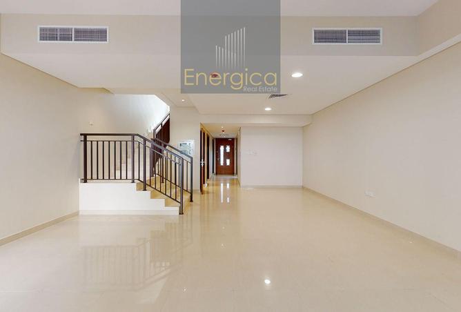84063002 - Property Image 3