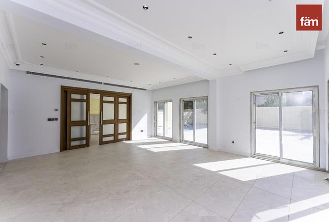 76562338 - Property Image 2