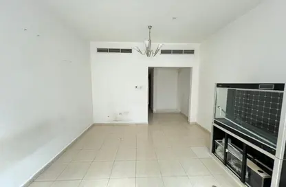 Apartment - 1 Bedroom - 2 Bathrooms for rent in New Al Taawun Road - Al Taawun - Sharjah