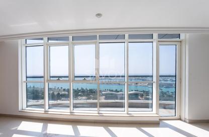 Apartment - 3 - 4 for rent in Al Aryam Tower - Tourist Club Area - Abu Dhabi