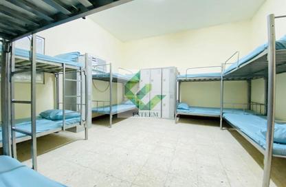 Labor Camp - Studio - 7+ Bathrooms for rent in M-33 - Mussafah Industrial Area - Mussafah - Abu Dhabi