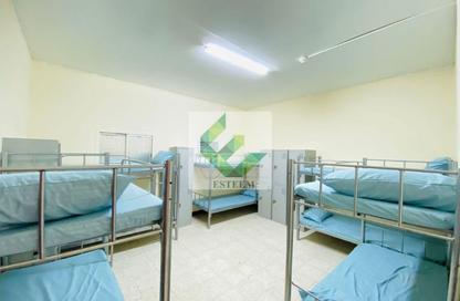 Labor Camp - Studio - 7+ Bathrooms for rent in M-33 - Mussafah Industrial Area - Mussafah - Abu Dhabi