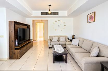 Villa - 2 - 3 for rent in Springs 6 - The Springs - Dubai Villa - 2 - 3 for rent in Springs 6 - The Springs - Dubai