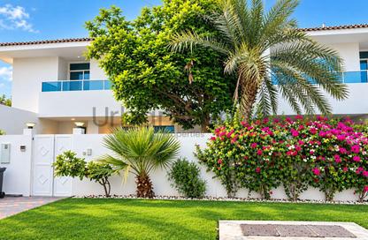 Villa - 5 - 6 for rent in Umm Suqeim 1 Villas - Umm Suqeim 1 - Umm Suqeim - Dubai Villa - 5 - 6 for rent in Umm Suqeim 1 Villas - Umm Suqeim 1 - Umm Suqeim - Dubai