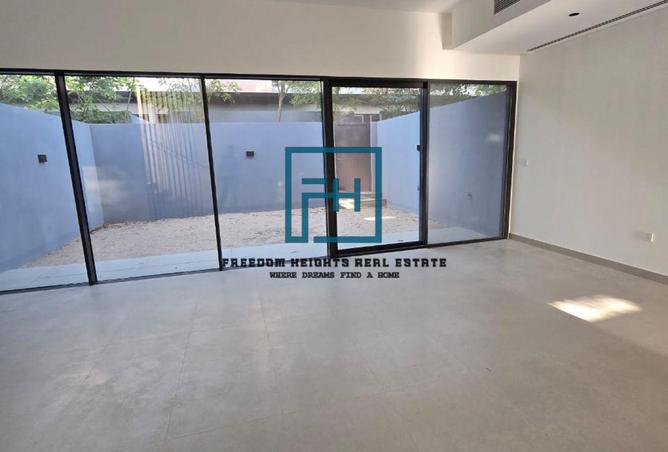 84082203 - Property Main Image