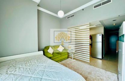 Apartment - Studio - 1 Bathroom for rent in Zumurud Tower - Dubai Marina - Dubai
