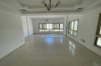 Apartment - 2 Bedrooms - 3 Bathrooms for rent in Al Majaz 1 - Al Majaz - Sharjah