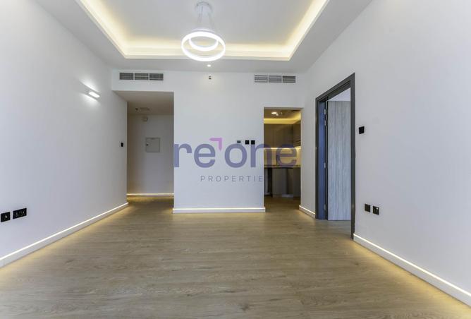 Spacious 1BR | Well-Maintained | 2 Balconies photo 3