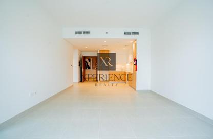 Apartment - 1 Bedroom - 1 Bathroom for rent in Seagate Building 1 - Seagate - Mina Rashid - Dubai