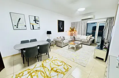 Apartment - 3 Bedrooms - 3 Bathrooms for rent in Beach Tower 1 - Al Khan Lagoon - Al Khan - Sharjah