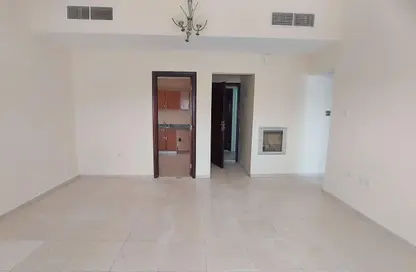Apartment - 1 Bedroom - 1 Bathroom for rent in Muwailih Building - Muwaileh - Sharjah