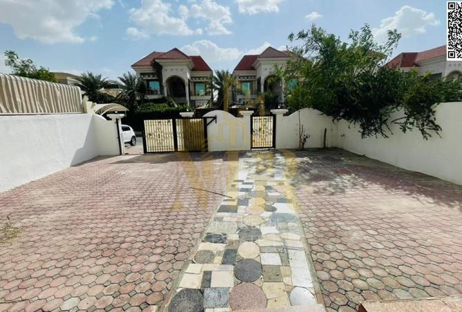 104033596 - Property Image 3