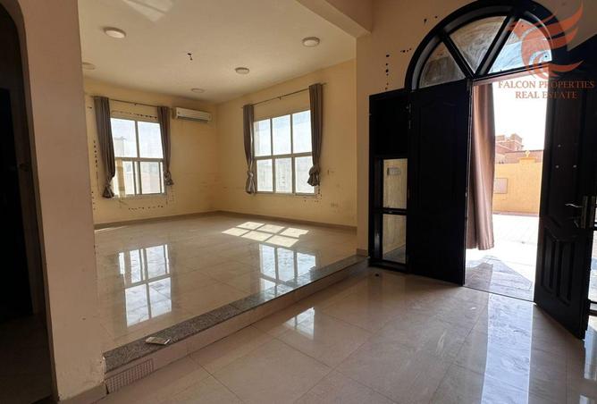 80252237 - Property Image 2