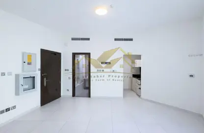 شقة - 1 حمام للايجار في منخول - بر دبي - دبي