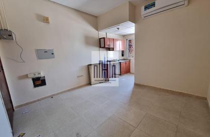 Apartment - Studio - 1 Bathroom for rent in Muwaileh - Sharjah