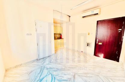 Apartment - Studio - 1 Bathroom for rent in Muwailih Building - Muwaileh - Sharjah Apartment - Studio - 1 Bathroom for rent in Muwailih Building - Muwaileh - Sharjah
