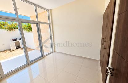 Townhouse - 4 - 3 for rent in Victoria - Damac Hills 2 - Dubai