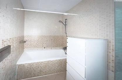 Apartment - 1 Bedroom - 2 Bathrooms for rent in Sulafa Tower - Dubai Marina - Dubai
