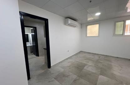 Apartment - Studio - 1 Bathroom for rent in Abu shagara Building 2 - Budaniq - Al Qasimia - Sharjah