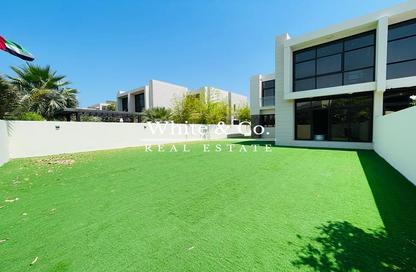 Villa - 4 - 5 for rent in Picadilly Green - Damac Hills - Dubai