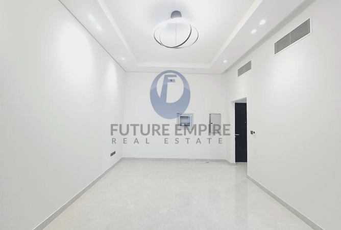 123359004 - Property Image 2