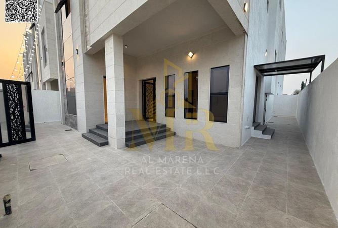 82782098 - Property Image 2