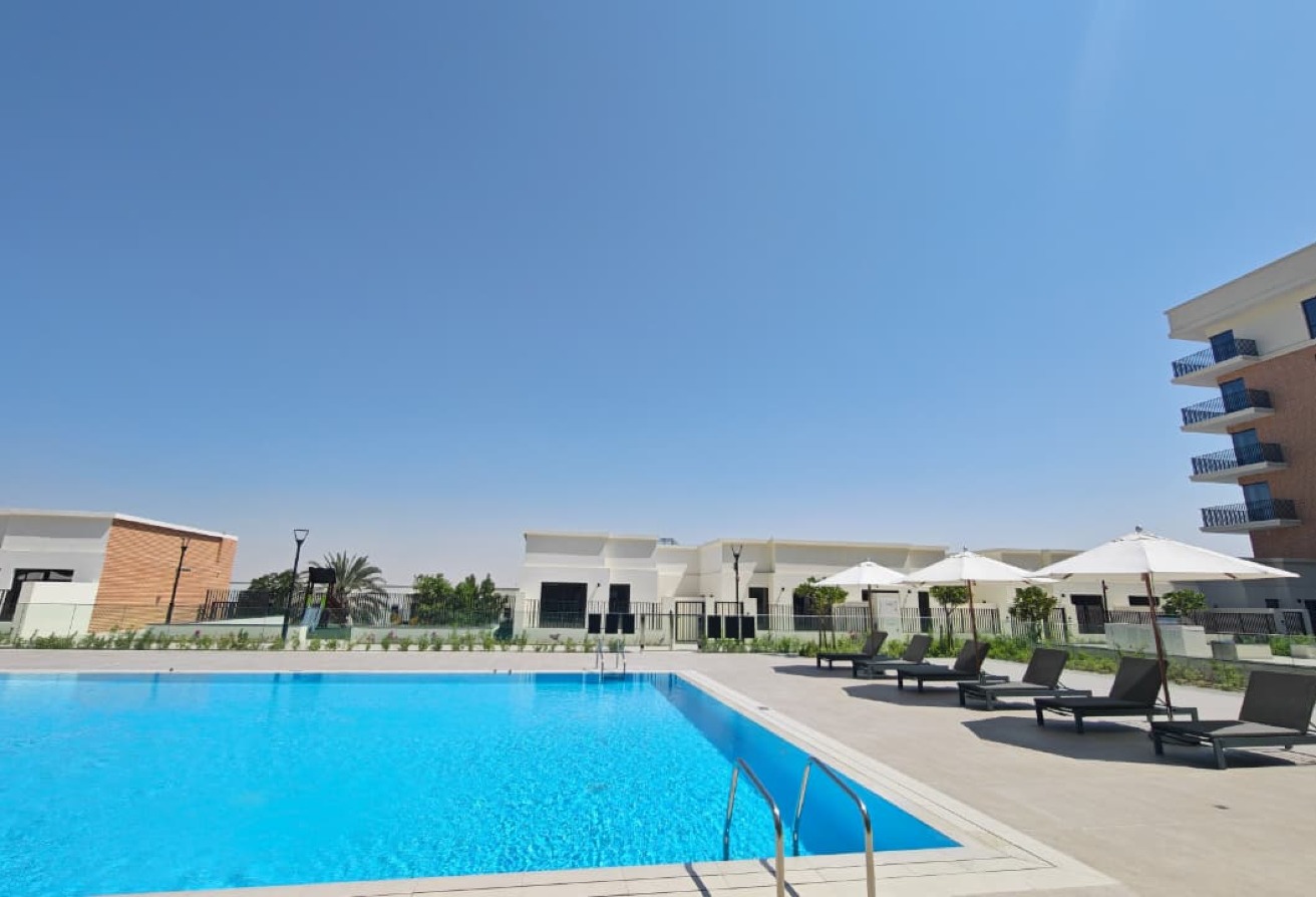 1 bedroom apartment in The Mayfair, Town Square: 15