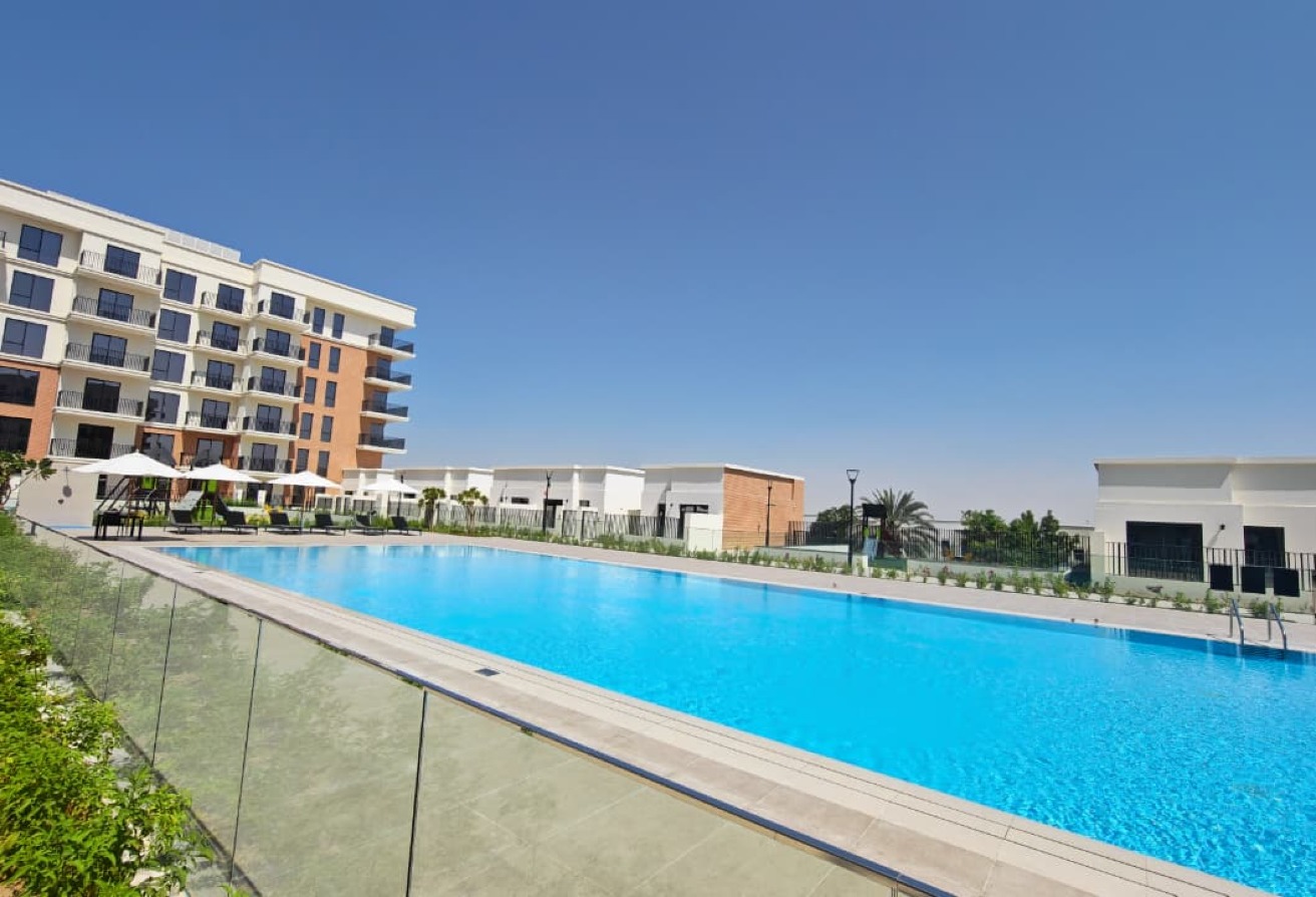 1 bedroom apartment in The Mayfair, Town Square: 16