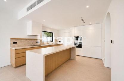 Villa - 4 - 5 for sale in Meadows 2 - Meadows - Dubai