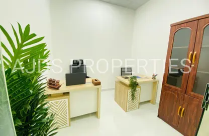 Office Space - 1 Bedroom - 1 Bathroom for rent in Red Avenue - Al Garhoud - Dubai