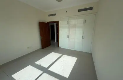 شقة - 3 غرف نوم - 3 حمامات للايجار في شارع التعاون الجديد - التعاون - الشارقة