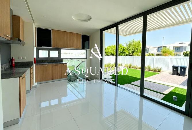 92693614 - Property Main Image