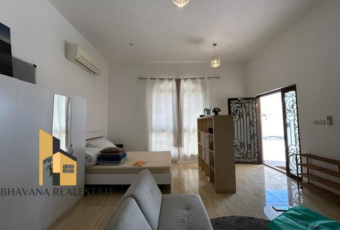 74234488 - Property Image 2