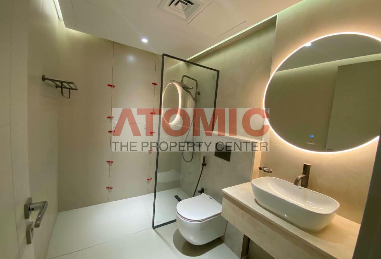 Modern 1BR Apt | Balcony |City & Sports Views photo 10
