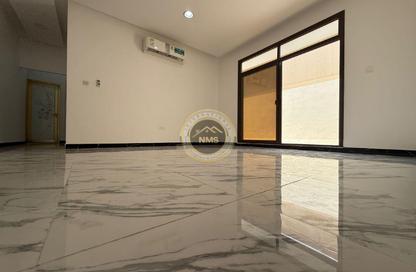 Apartment - 2 - 2 for rent in Al Muntazah - Abu Dhabi