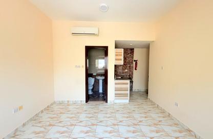 Apartment - Studio - 1 Bathroom for rent in Fire Station Road - Muwaileh - Sharjah