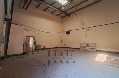 Warehouse - Studio - 1 Bathroom for rent in Al Sajaa Industrial - Al Sajaa - Sharjah