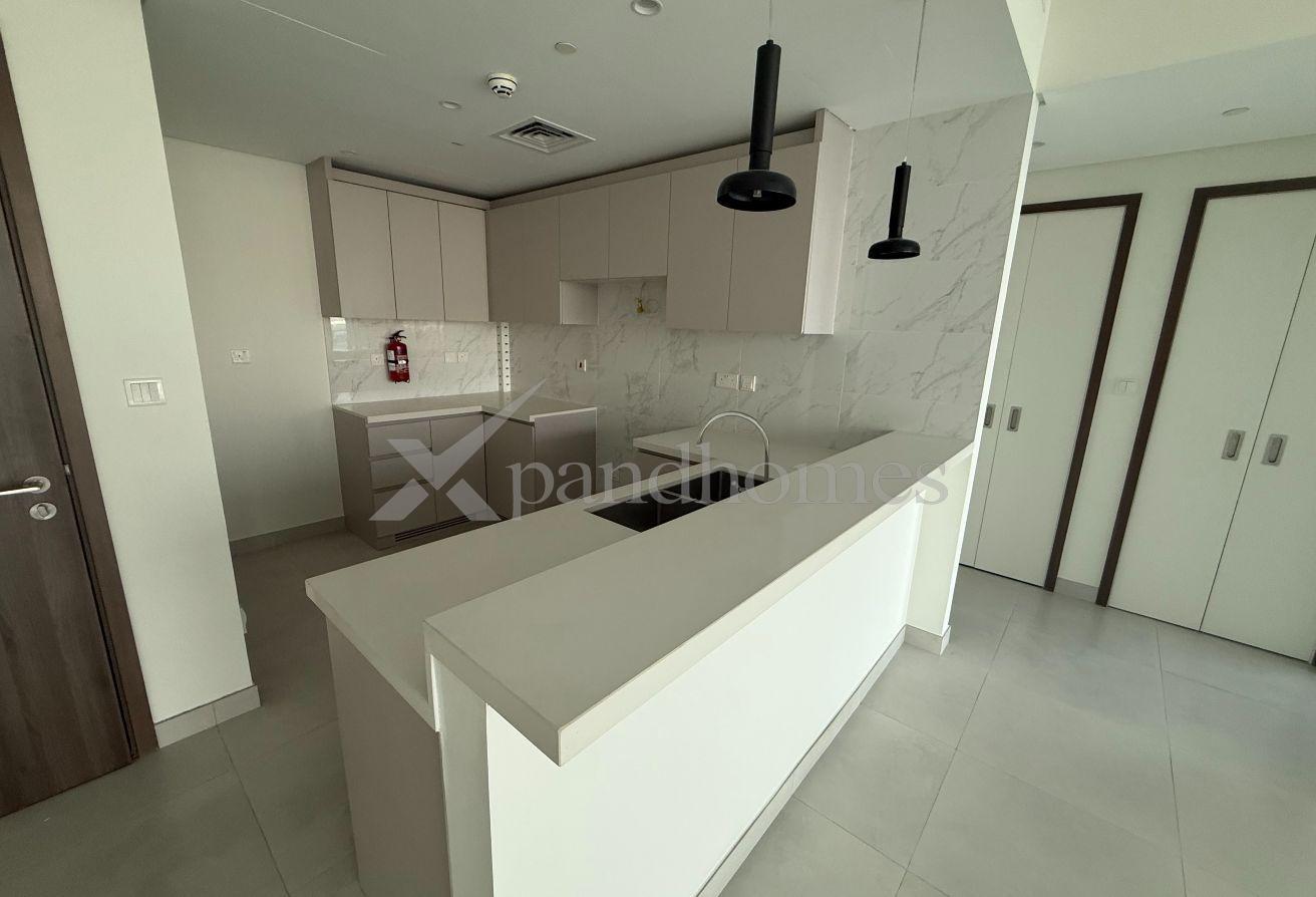 Best Deal |Large 1BHK | Near Metro | Ready photo 4