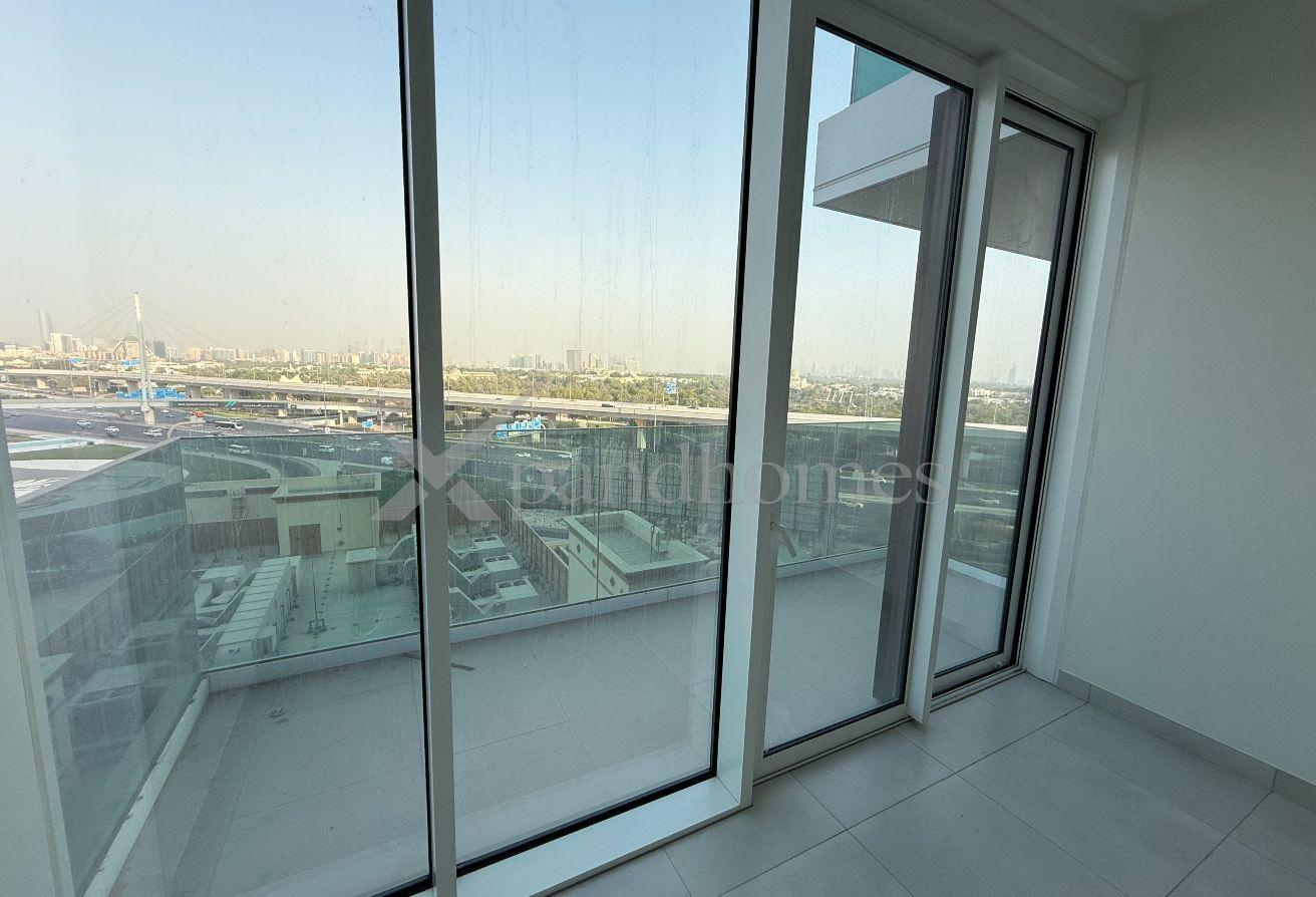 Best Deal |Large 1BHK | Near Metro | Ready photo 8